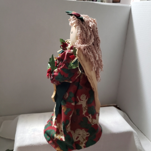 Beautiful Tree Topper Angel 12" Tall - Picture 6 of 10